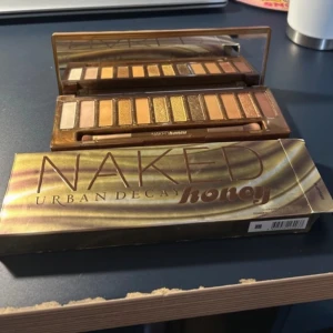 Naked Urban Decay ögonskuggspalett - ‘honey’ 12 färger 