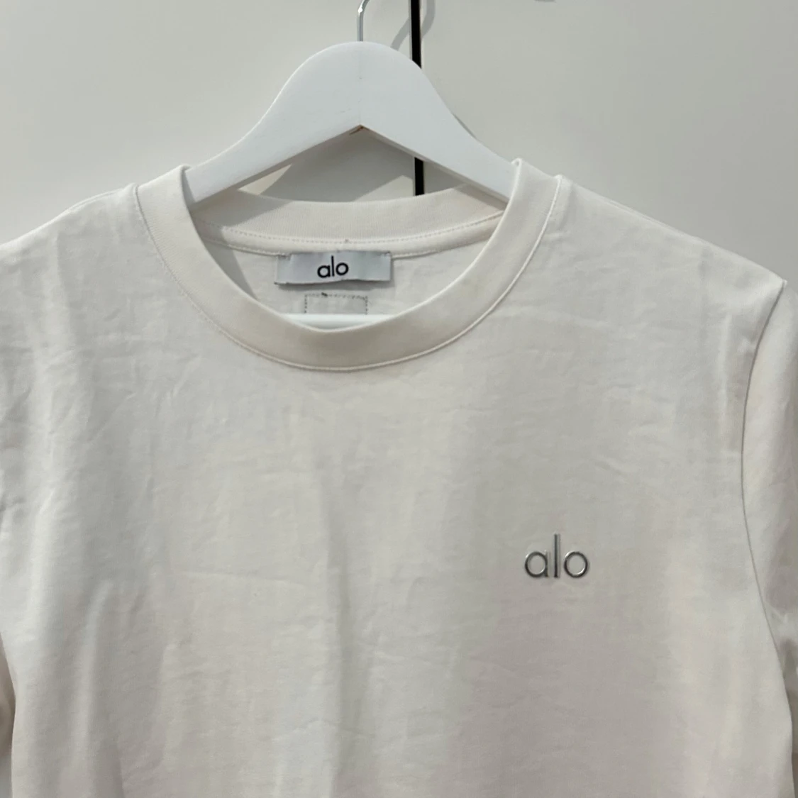 Vit t-shirt från Alo i bomull - 1