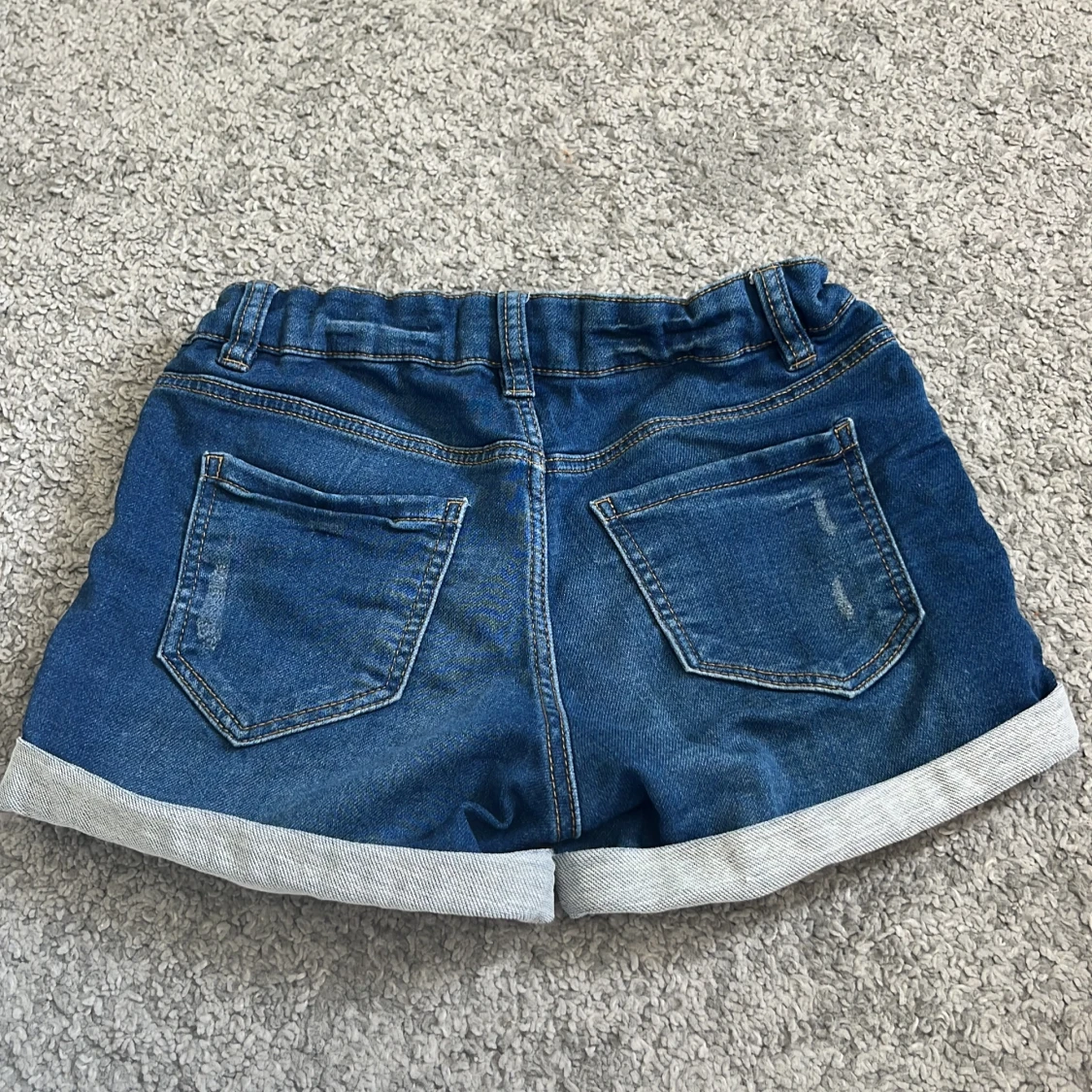 Blå jeansshorts från Lindex
