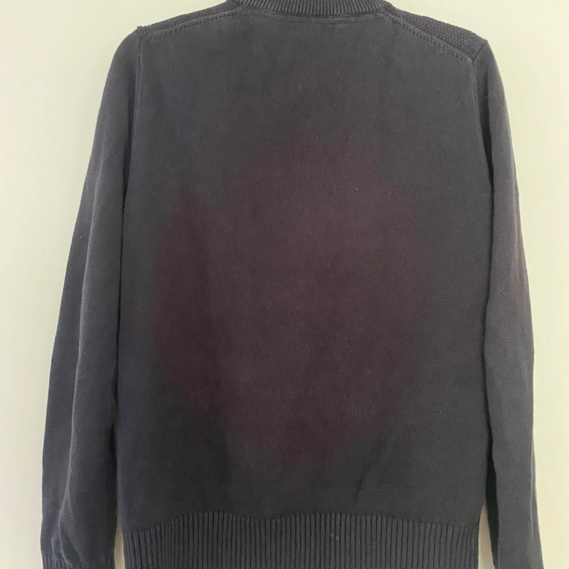 Mörkblå stickad half zip från Morris - 1