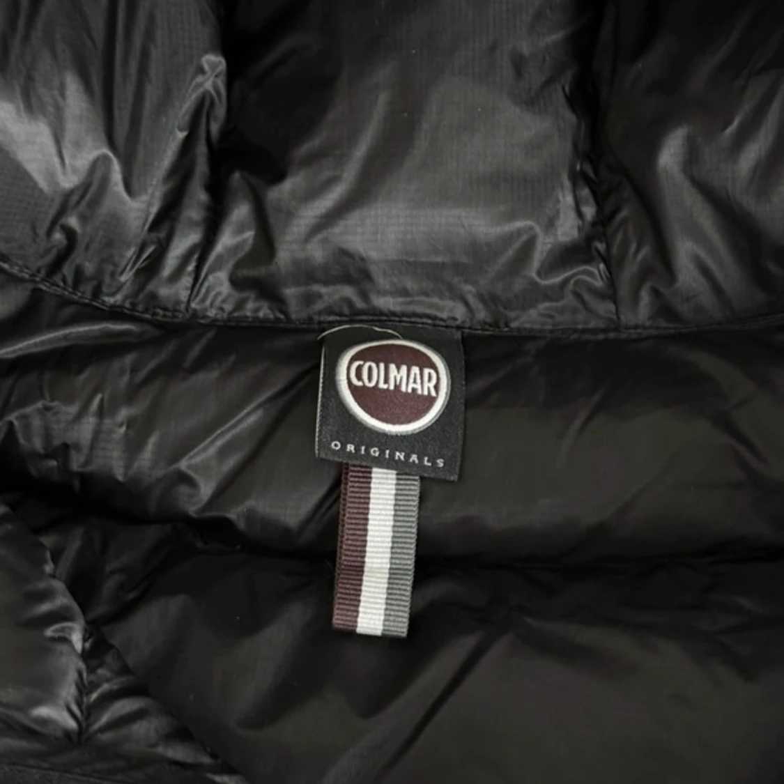 Svart dunjacka från Colmar - 3