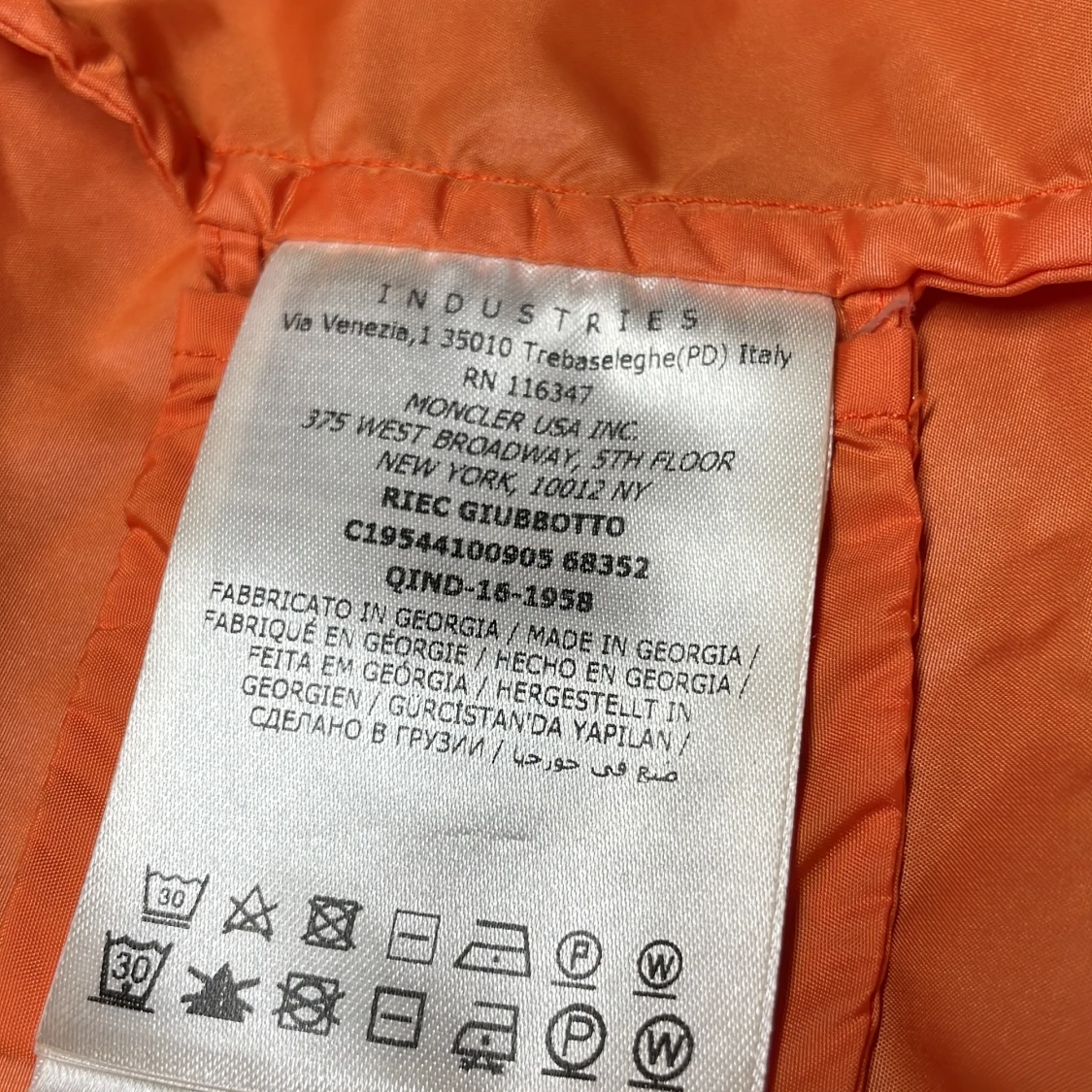 Orange vindjacka från Moncler - 4