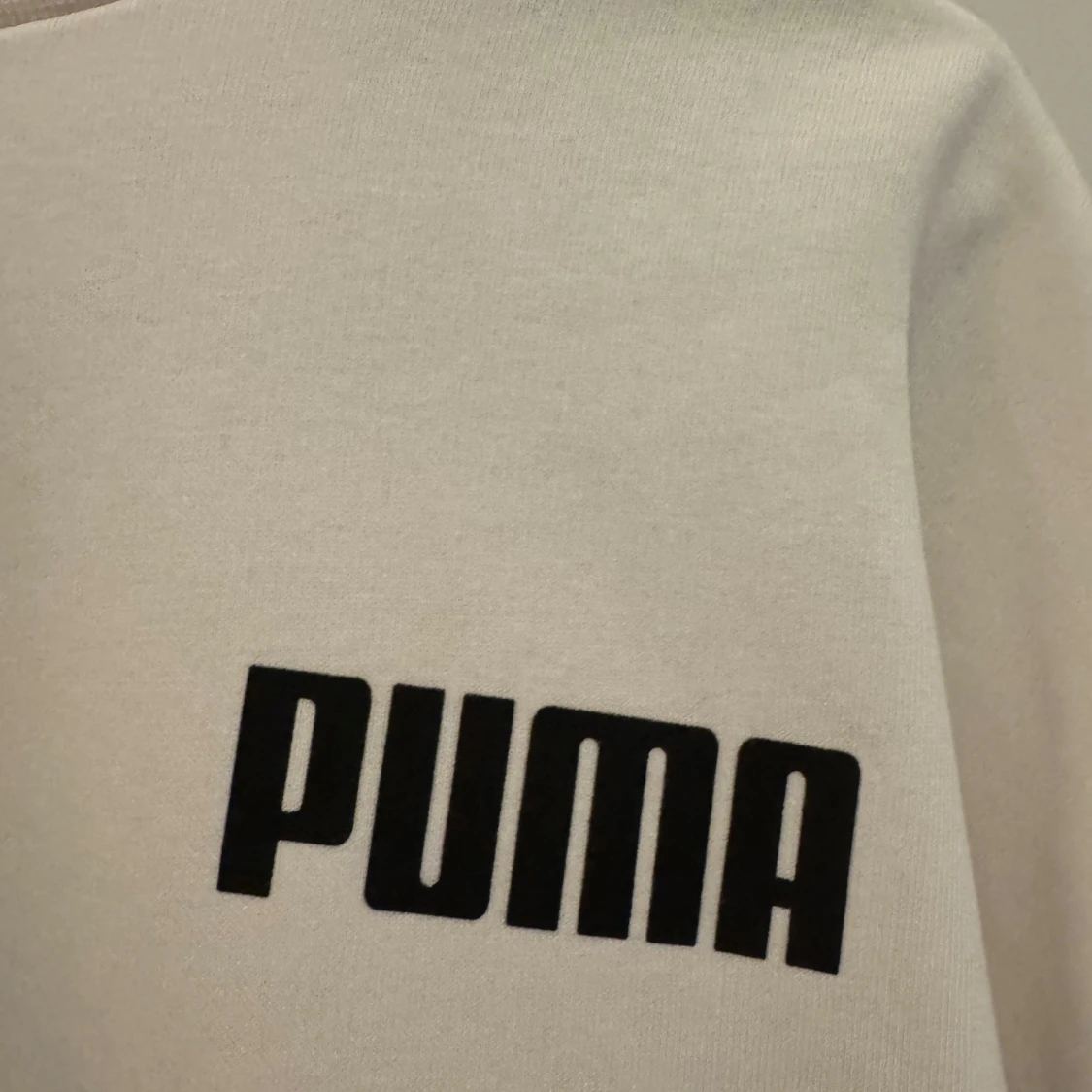 Bordeaux och vit sweatshirt från Puma - 2