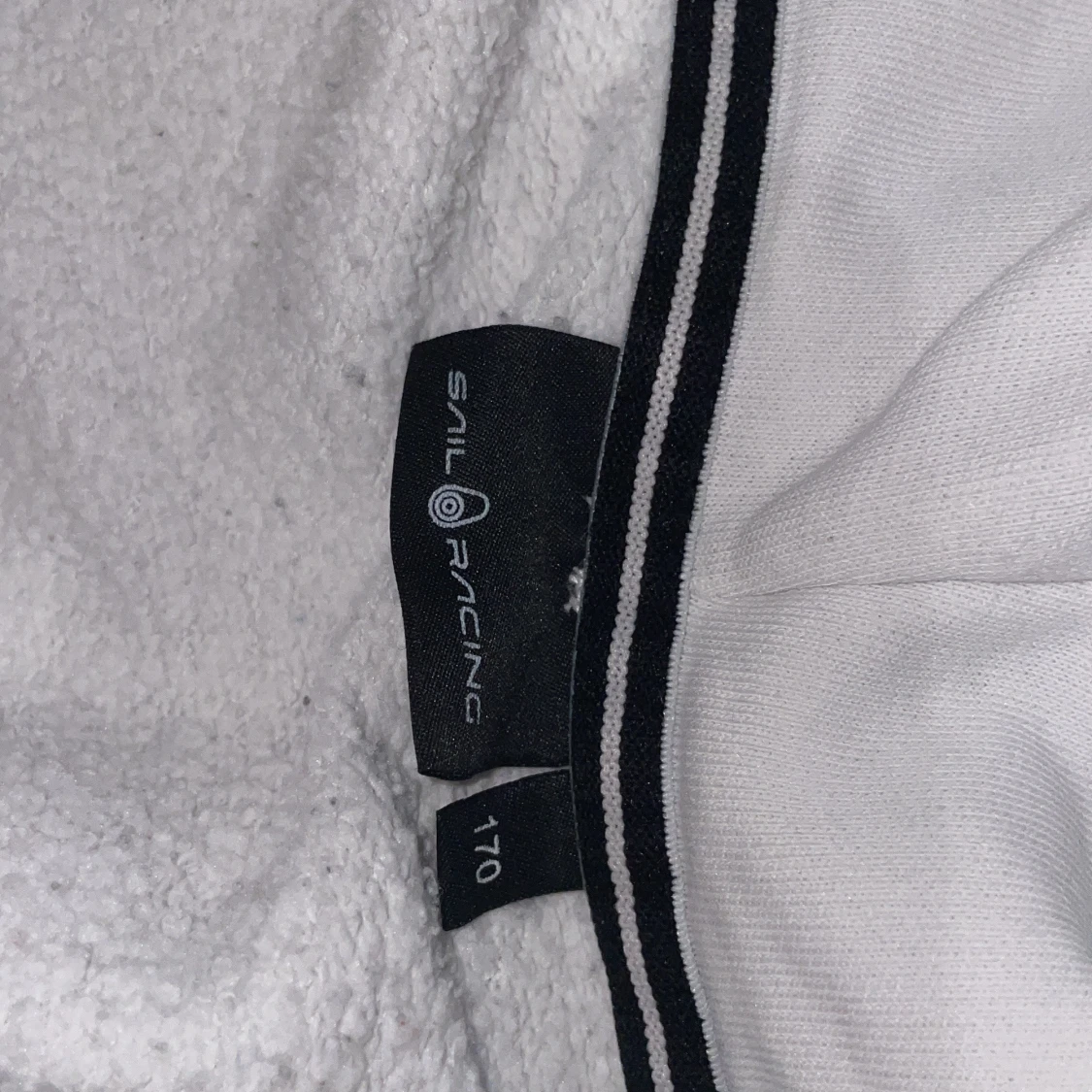 Vit hoodie med dragkedja från Sail Racing - 3