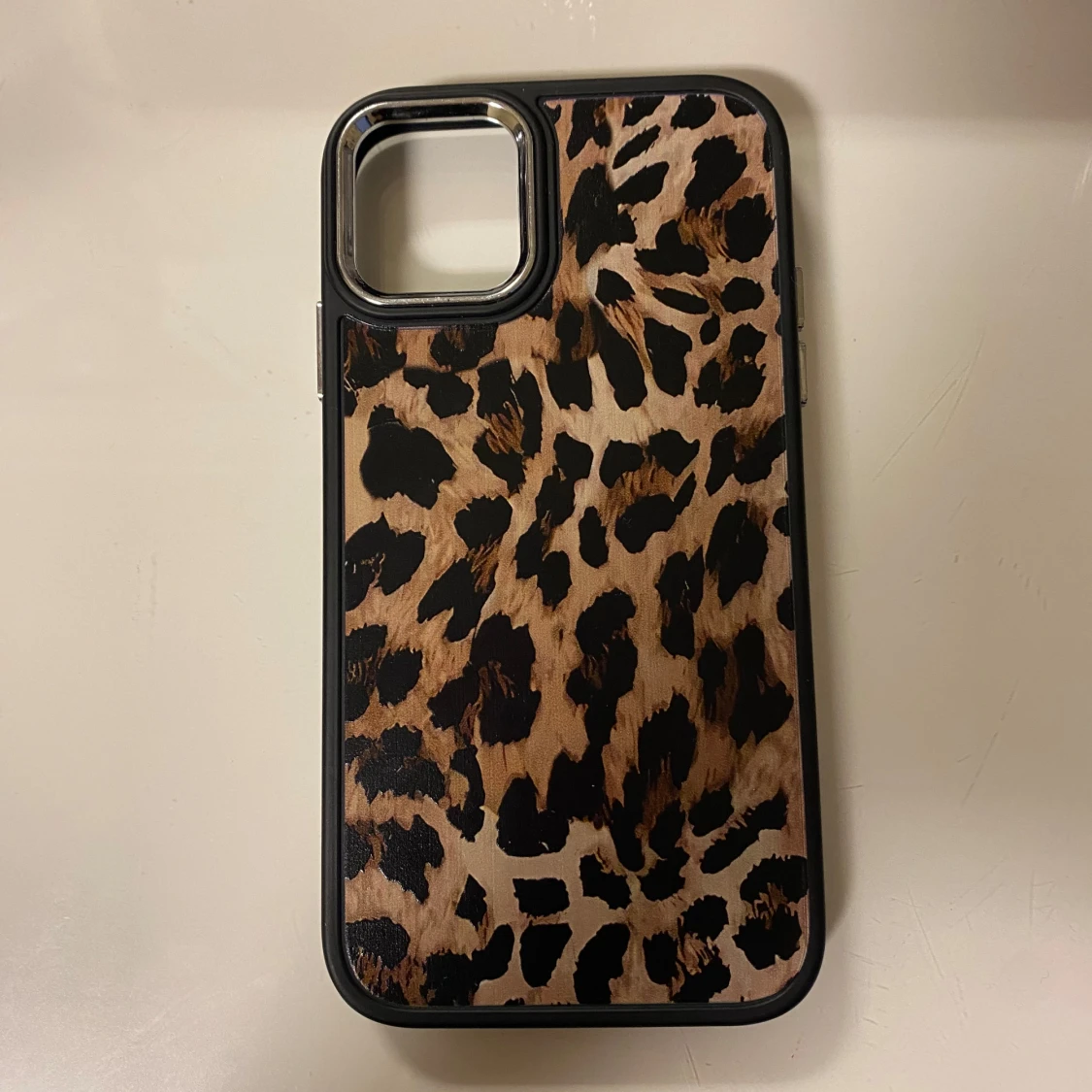 Leopardmönstrat mobilskal 