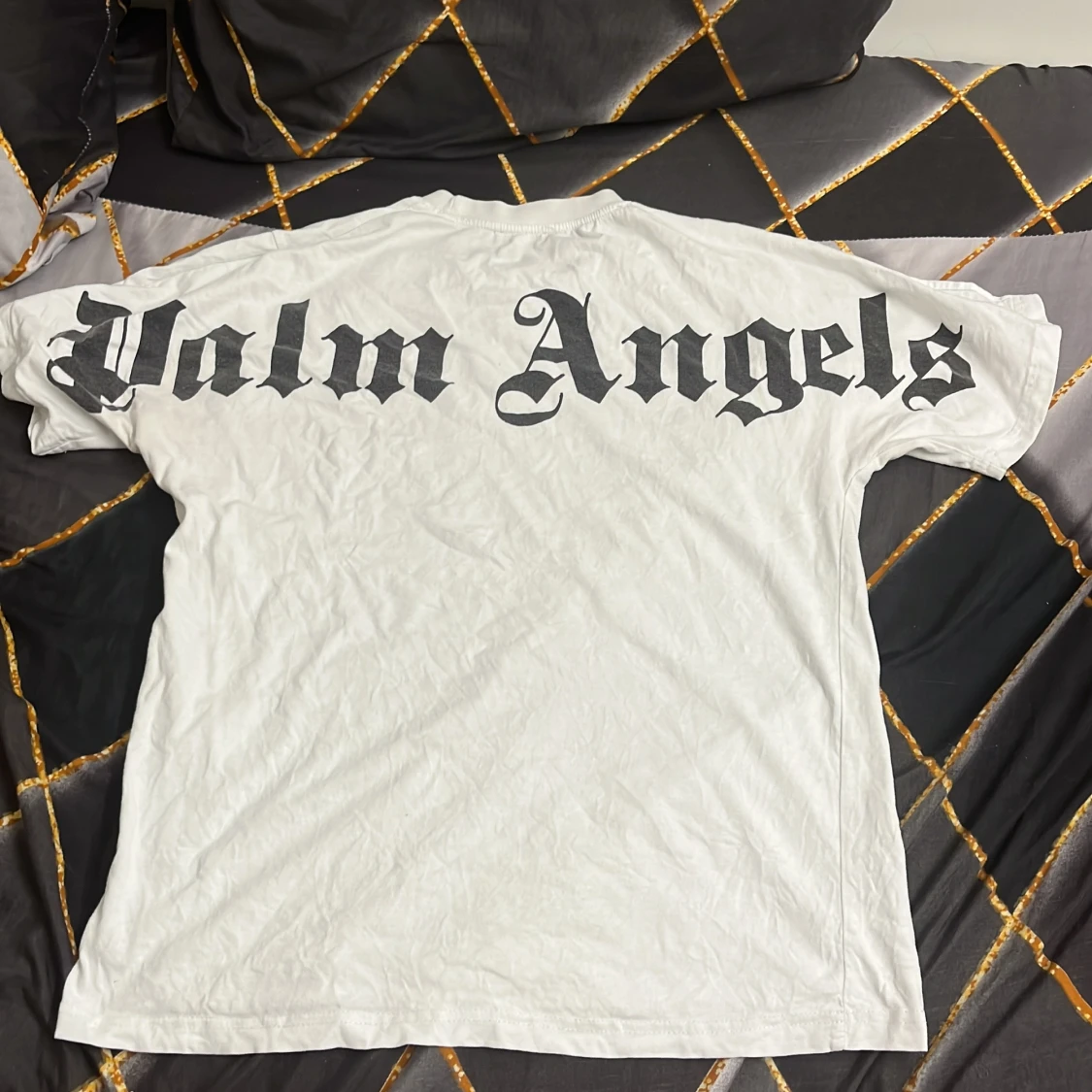 Vit t-shirt från Palm Angels - 1