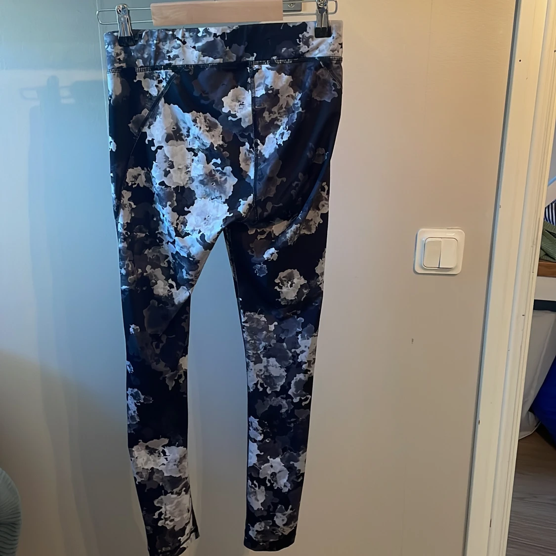 Mönstrade träningstights från Energetics - 2