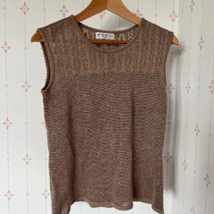 Japansk vintage knit top - Japansk stickad vintage topp. Glittrig och cute. 
