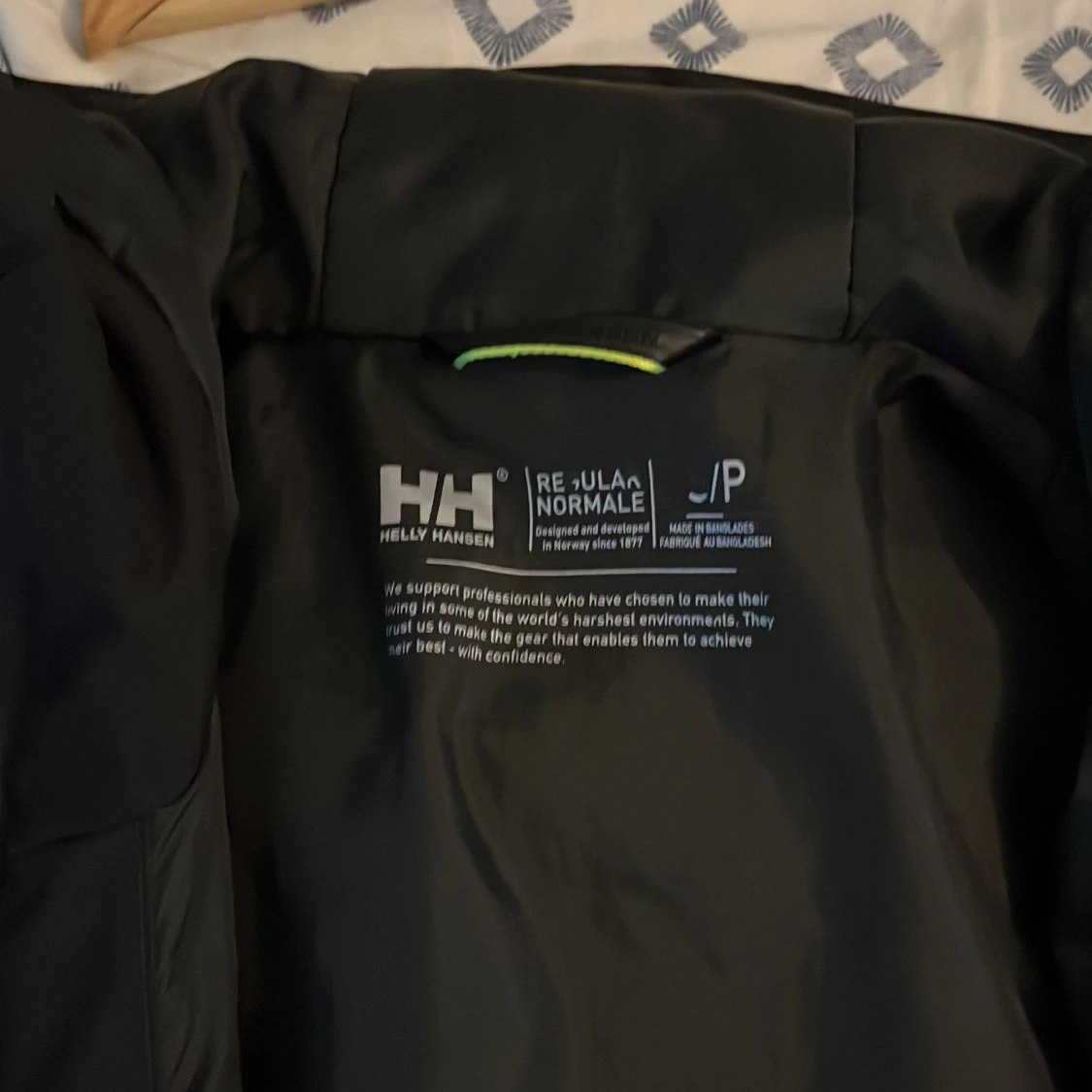 Svart vindjacka från Helly Hansen - 4