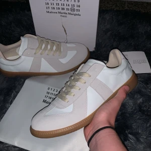 GATS - Tja säljer ett par feta maison margiela skicket på dom är 9/10 och inget fel på dom alls. Skriv om du har frågor 🙌🏻😁