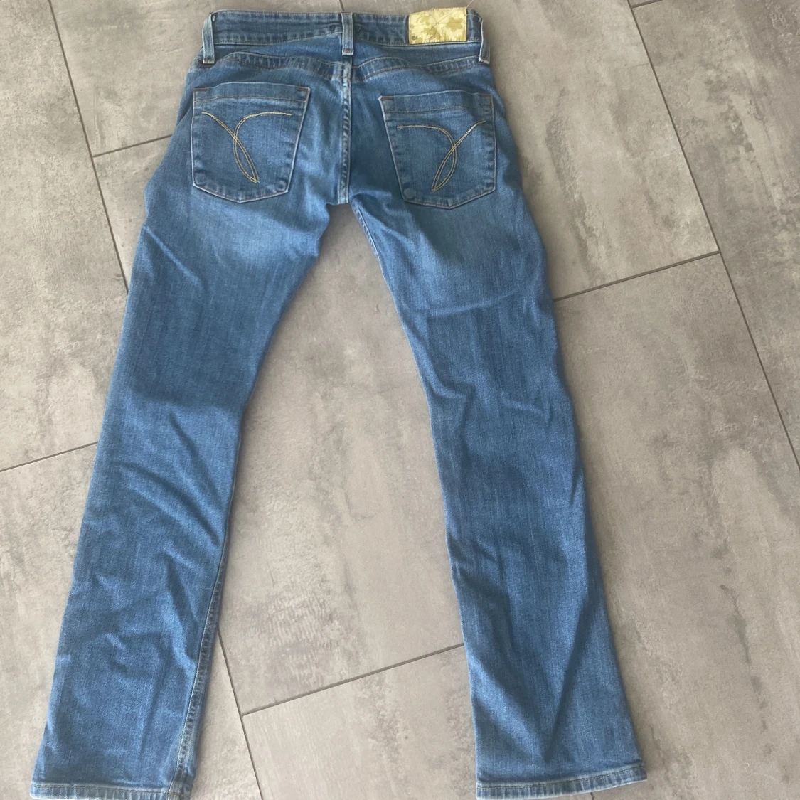 Replay jeans med gult märke - 1