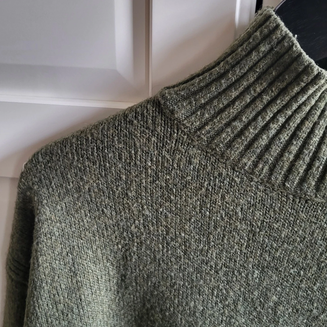 Mörkgrön stickad polotröja H&M - 3