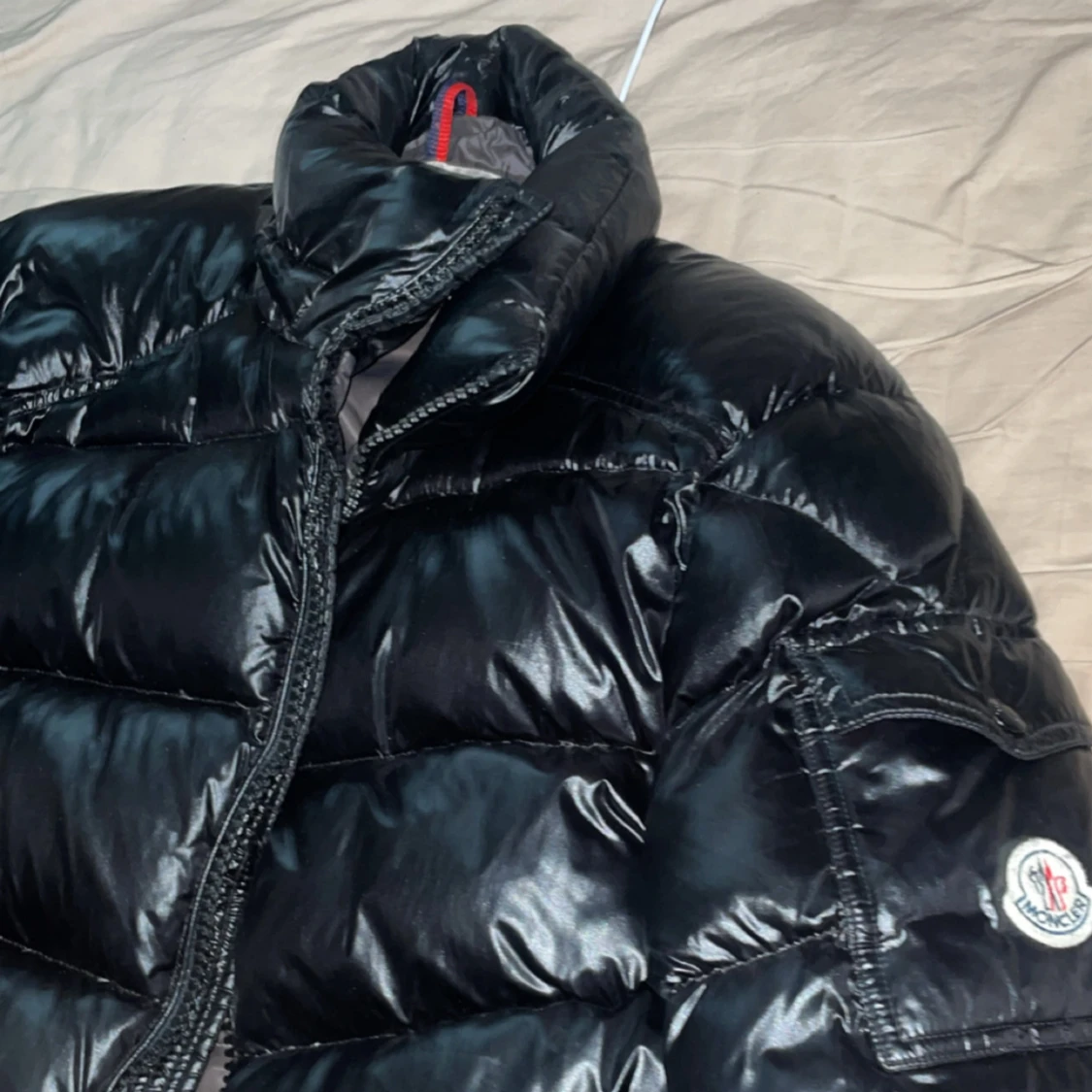 Svart pufferjacka från Moncler - 1