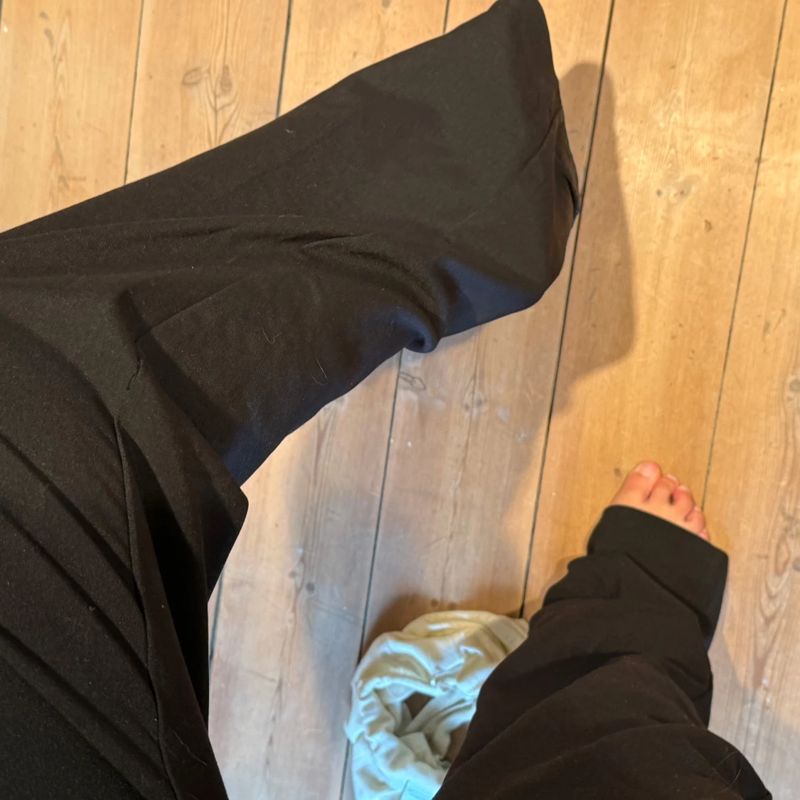 Svarta kostymbyxor med raka ben - 3