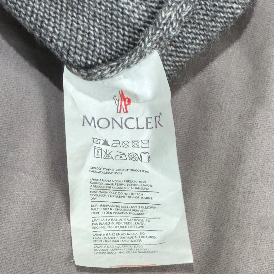 Grå stickad Moncler tröja - 3