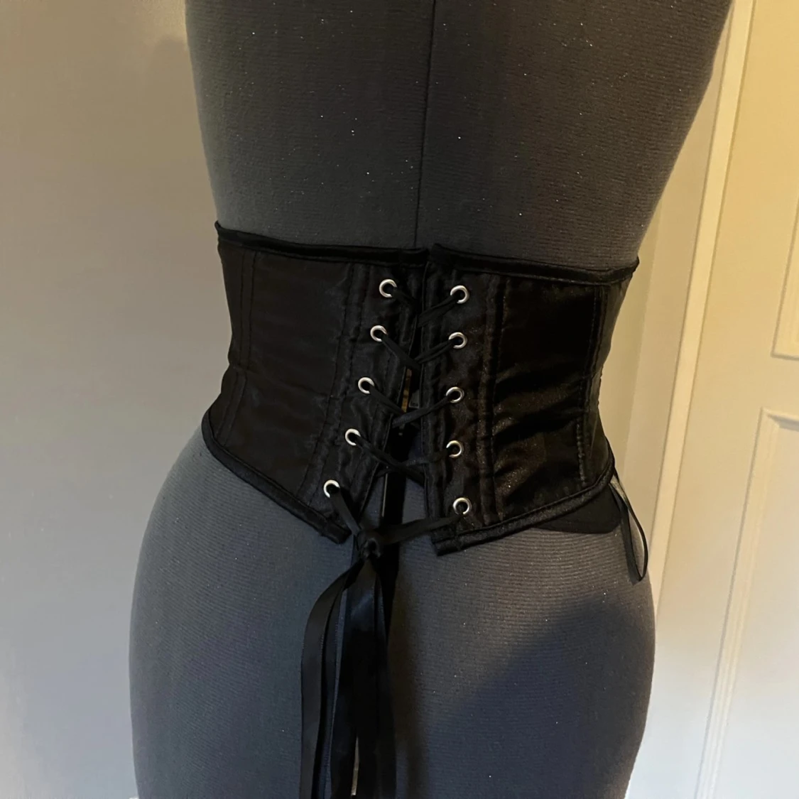 Korsett svart - 2