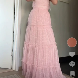 Ljusrosa balklänning  - Helt ny balklänning från lulus💕