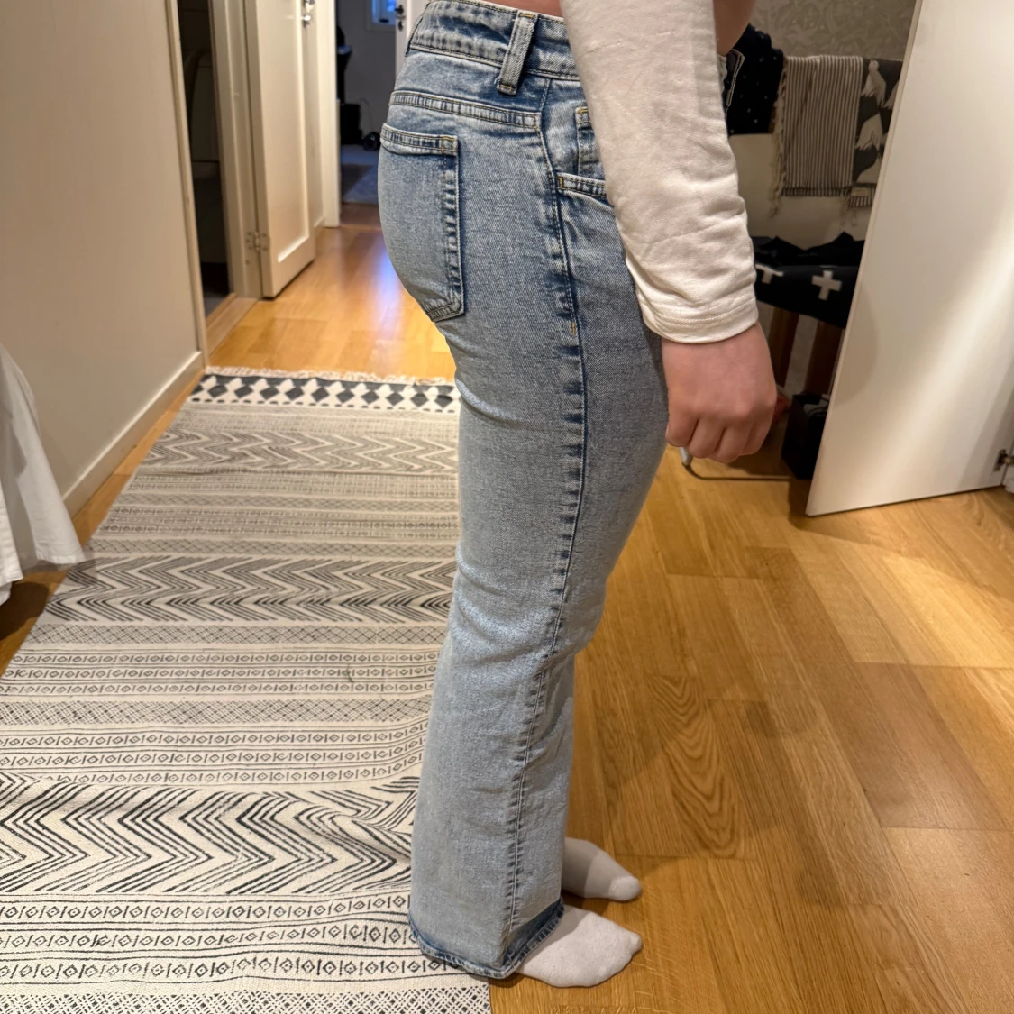 Ljusblå raka jeans - 1