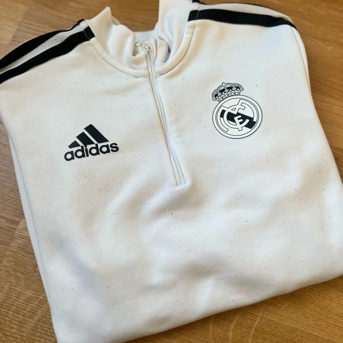 Vit långärmad träningströja från Adidas Real Madrid - 3