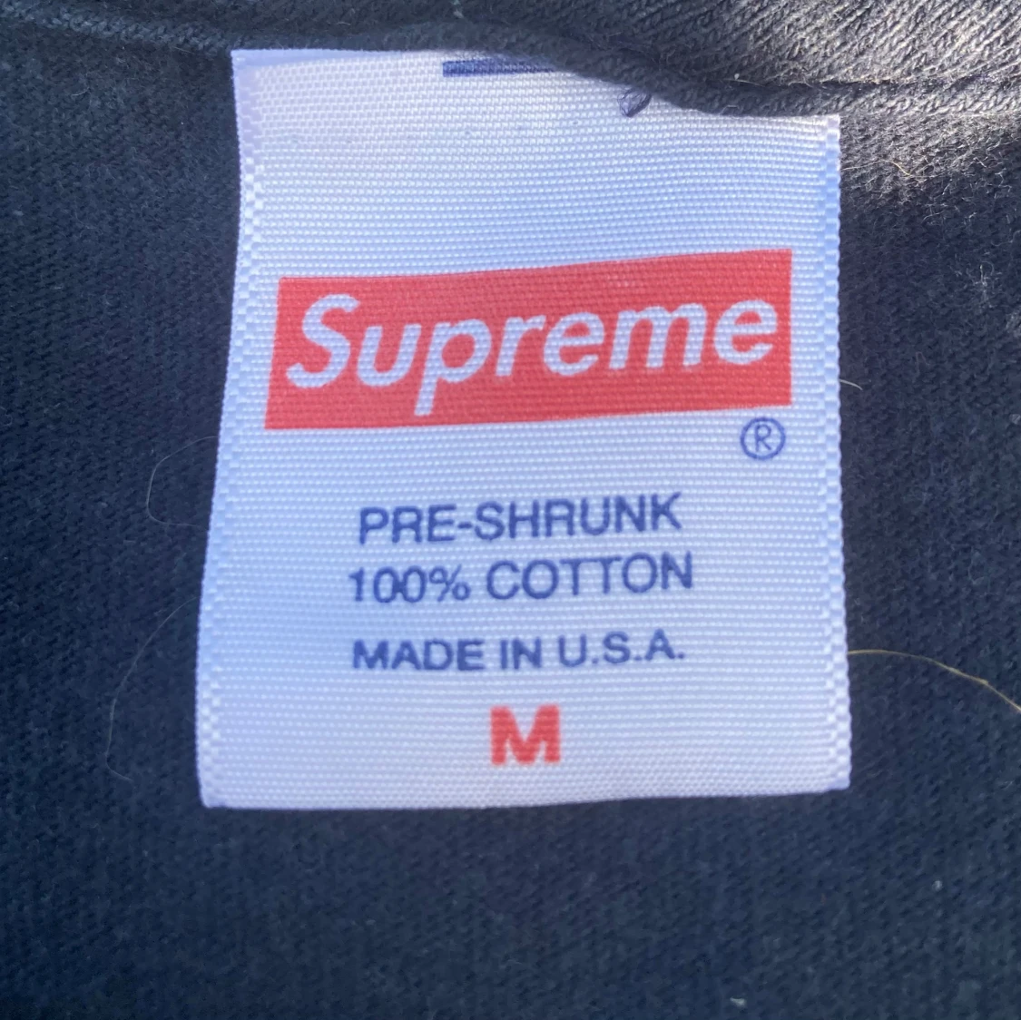 Supreme navy blue t-shirt med fuck the president print - 2