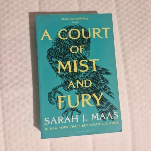 A Court of Mist and Fury - Bok 2 i ACOTAR serien, på engelska och läst en gång