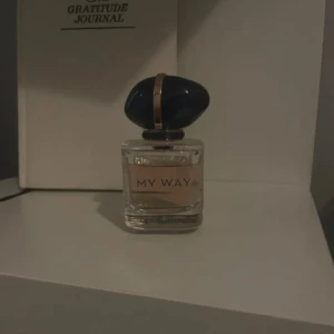 Armani ”My Way” EdP - 30 ml, doftar otroligt. Nypris 1000kr 💗