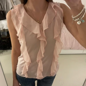 Volangtopp - Super fin volang topp från Calvin Klein🌸