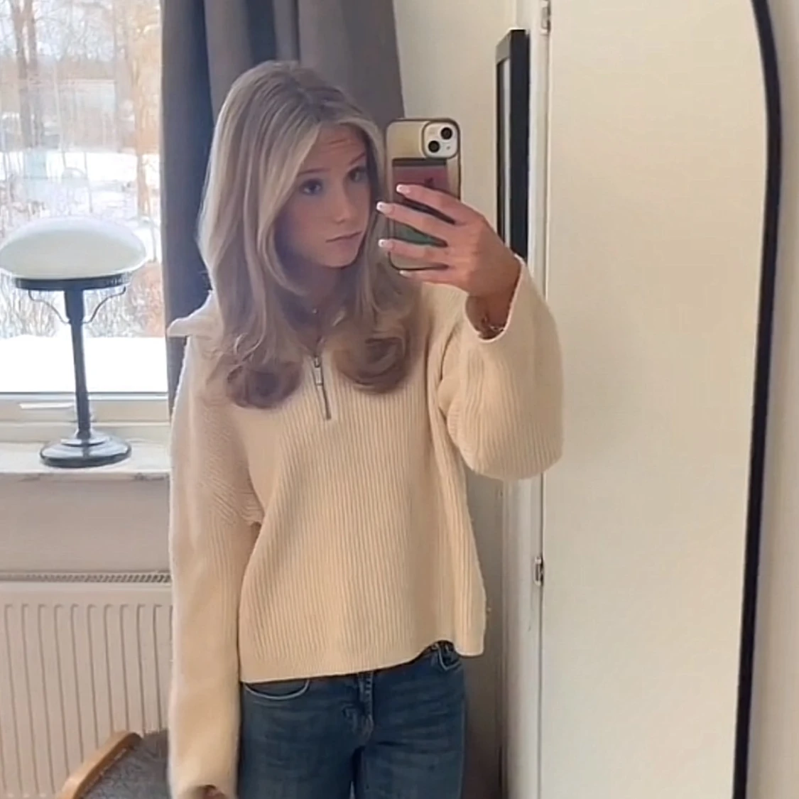 Beige stickad tröja