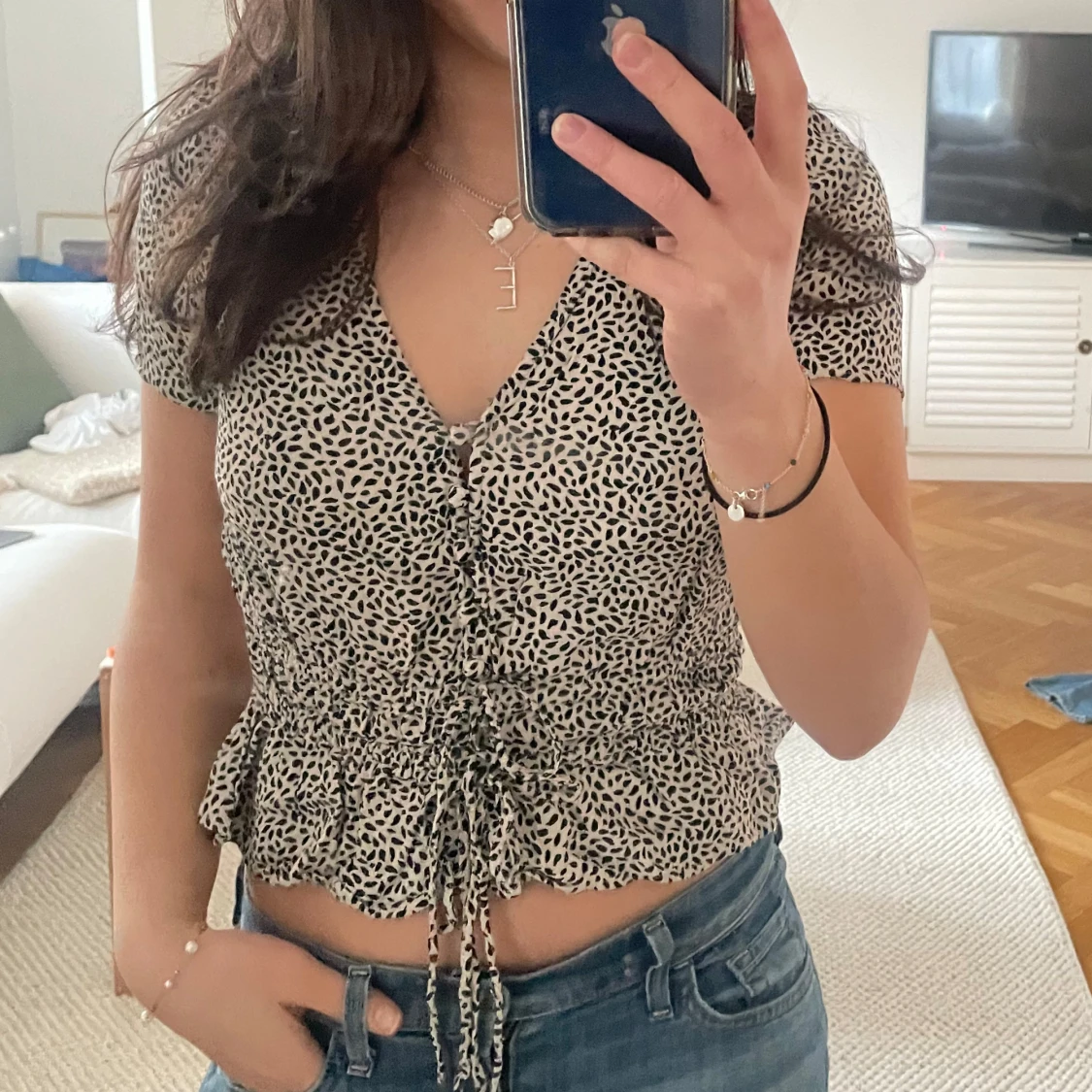 Mönstrad kortärmad blus - 1