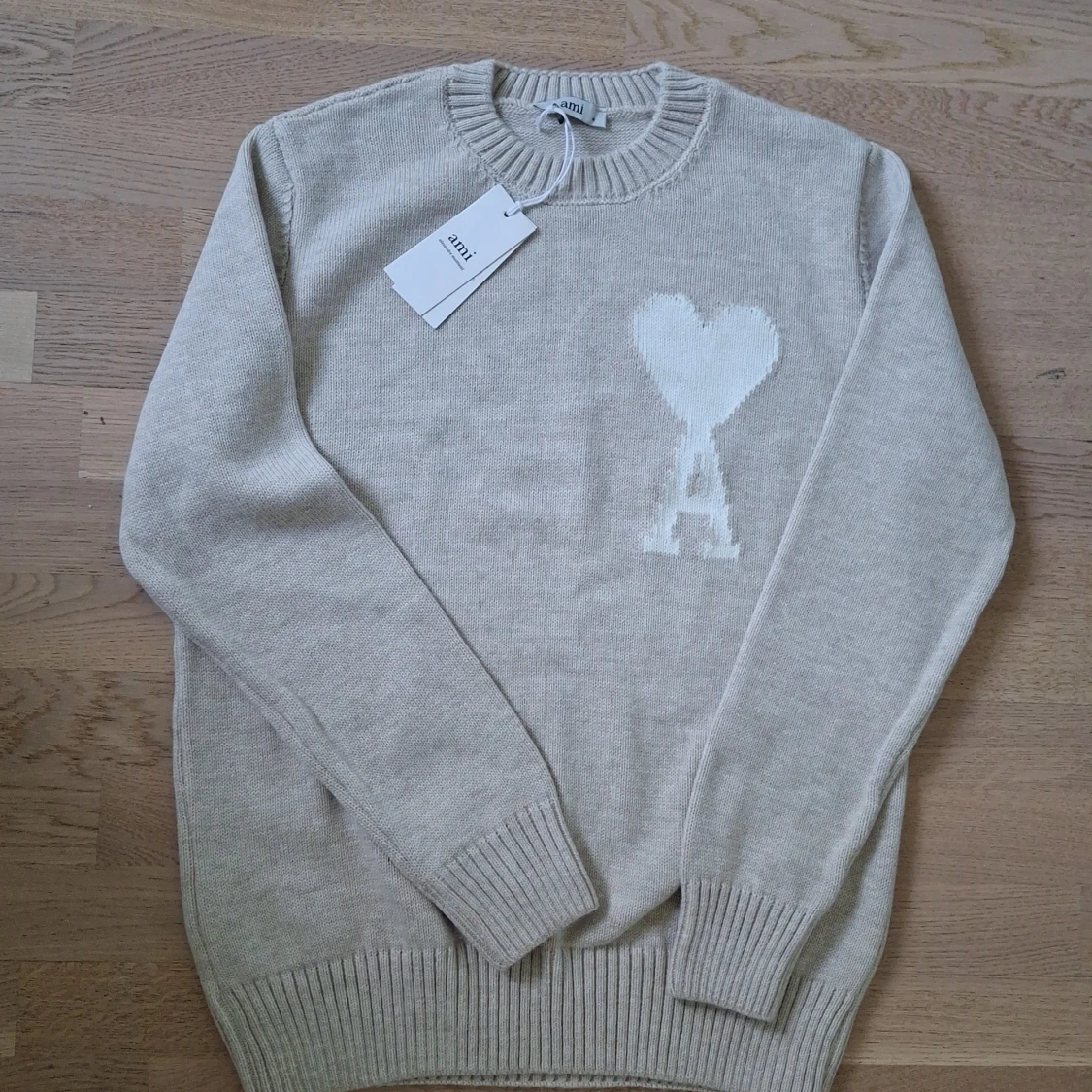 Beige Ami Paris tröja