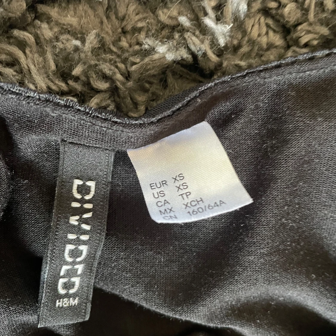Svart kortkjol med tigerprint från H&M - 3