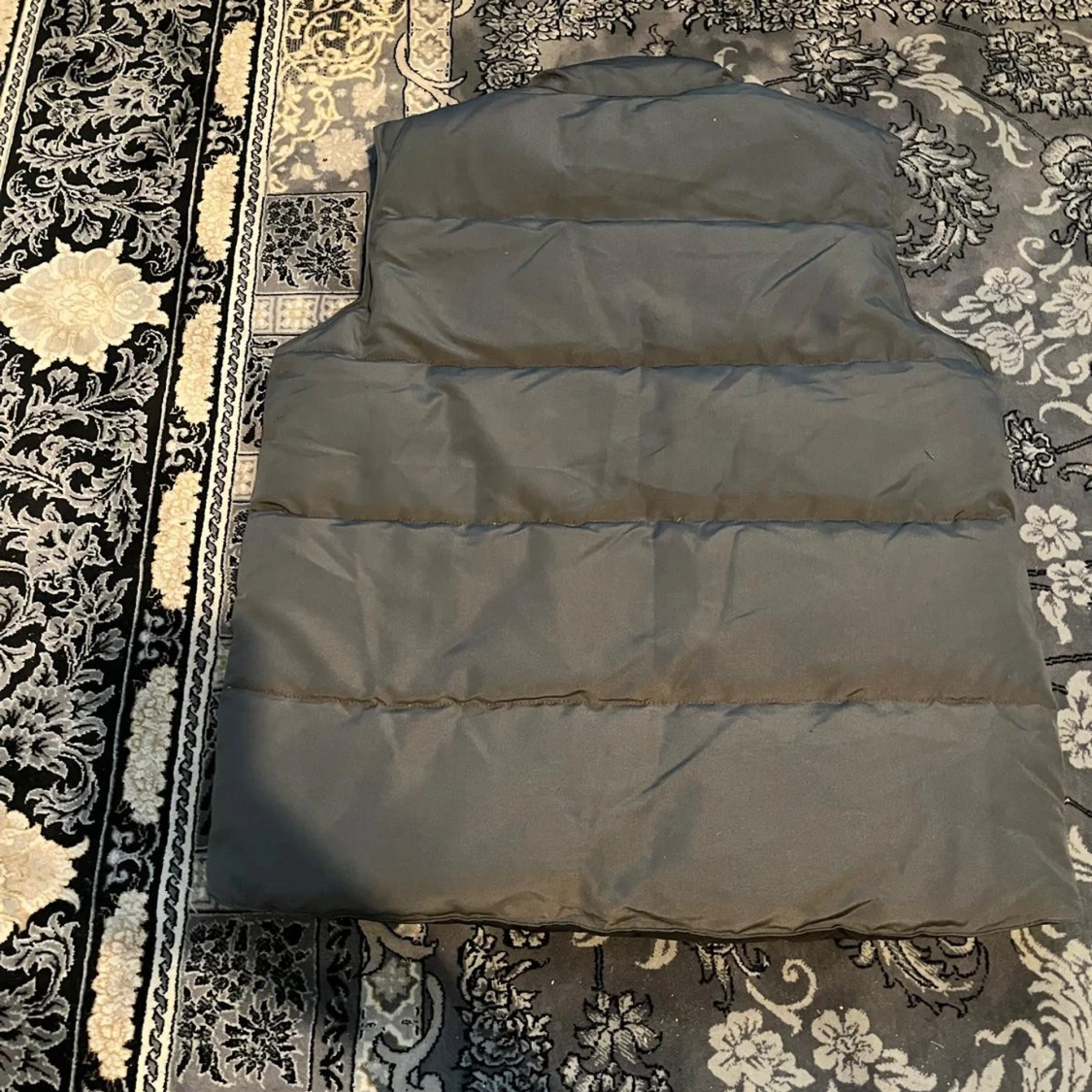 Grå dunväst från Canada Goose M - 1