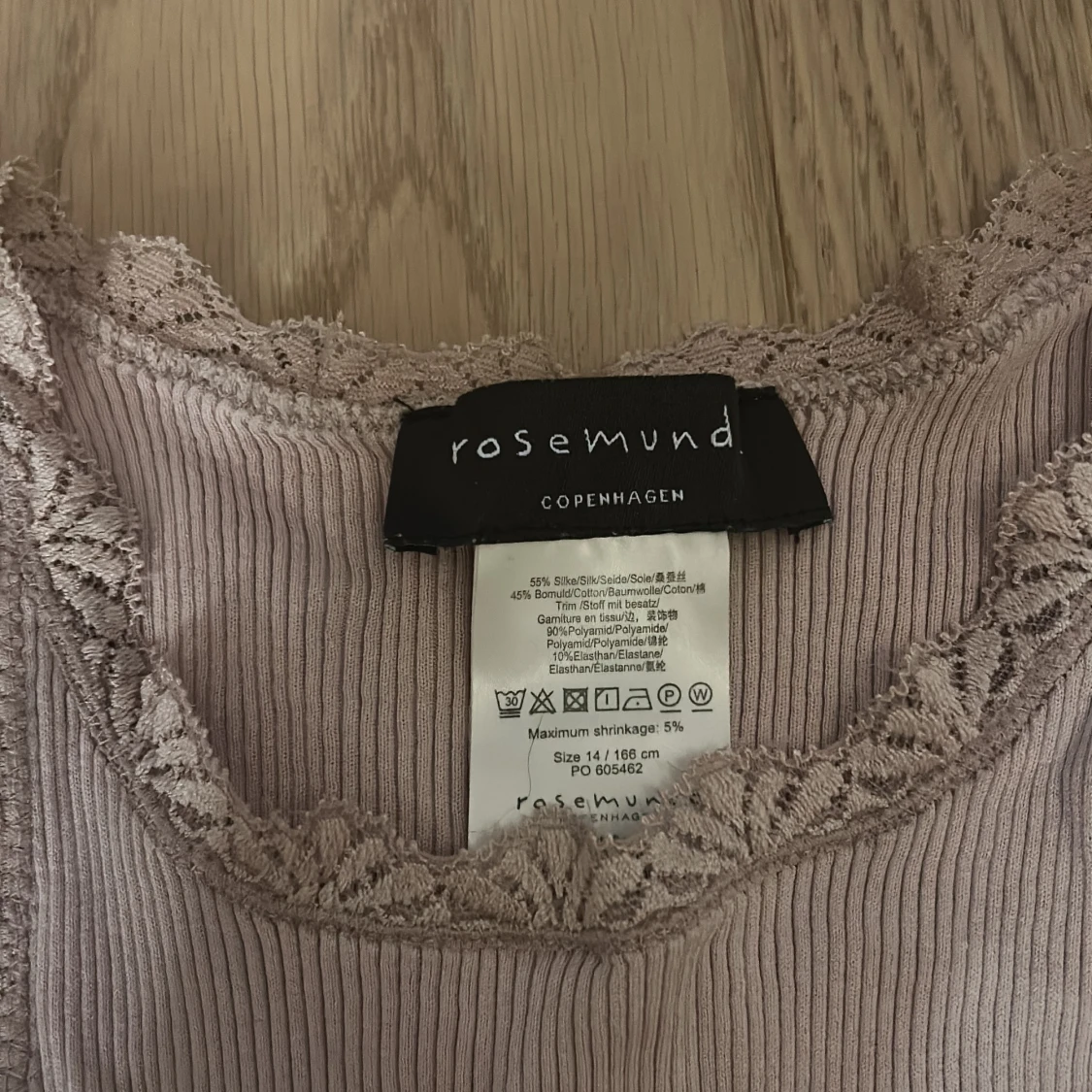 Ljusrosa ribbad linnetopp Rosemunde - 1