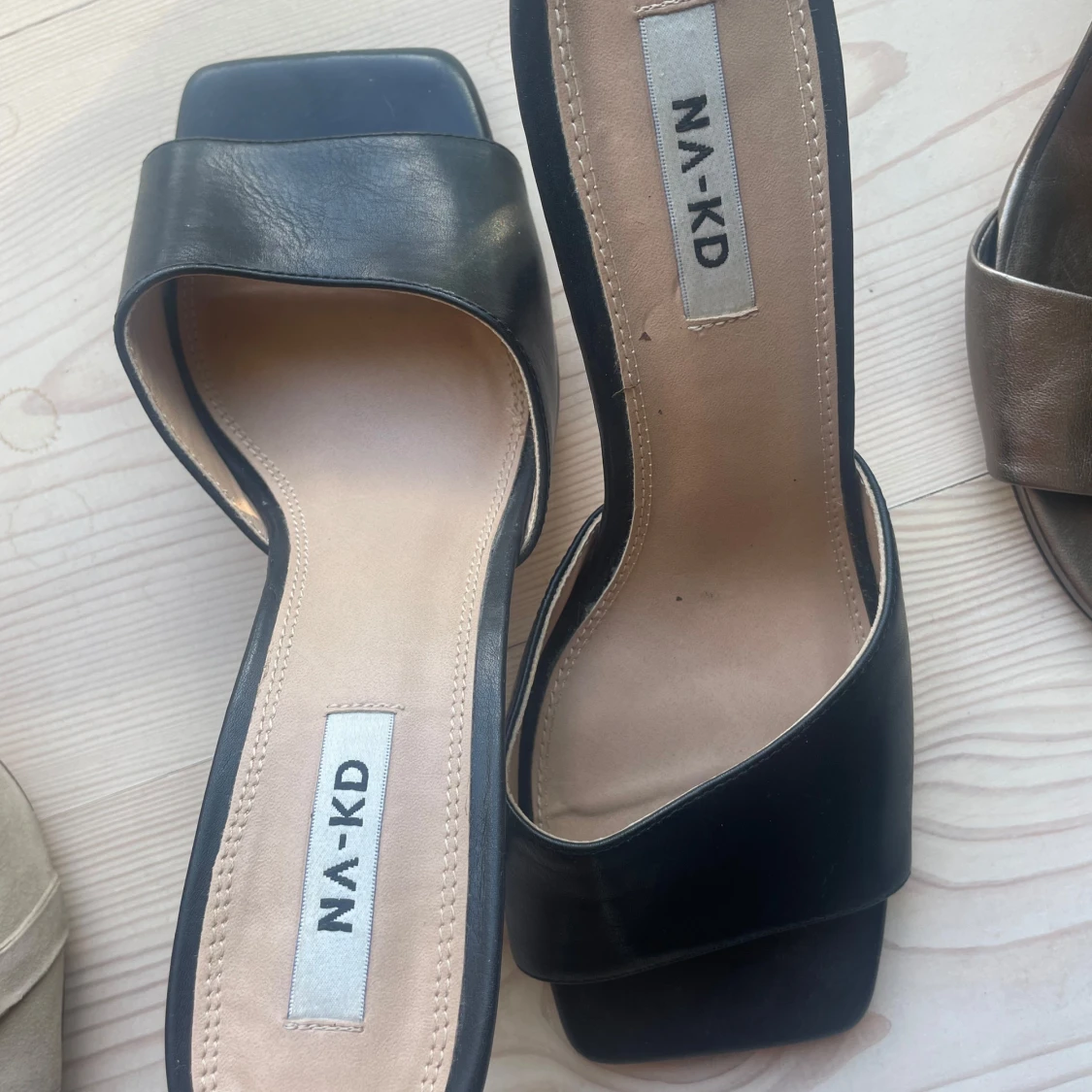 Nakd svarta mules - 3