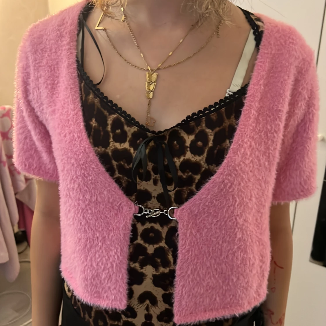 Rosa fluffig kofta från H&M Divided