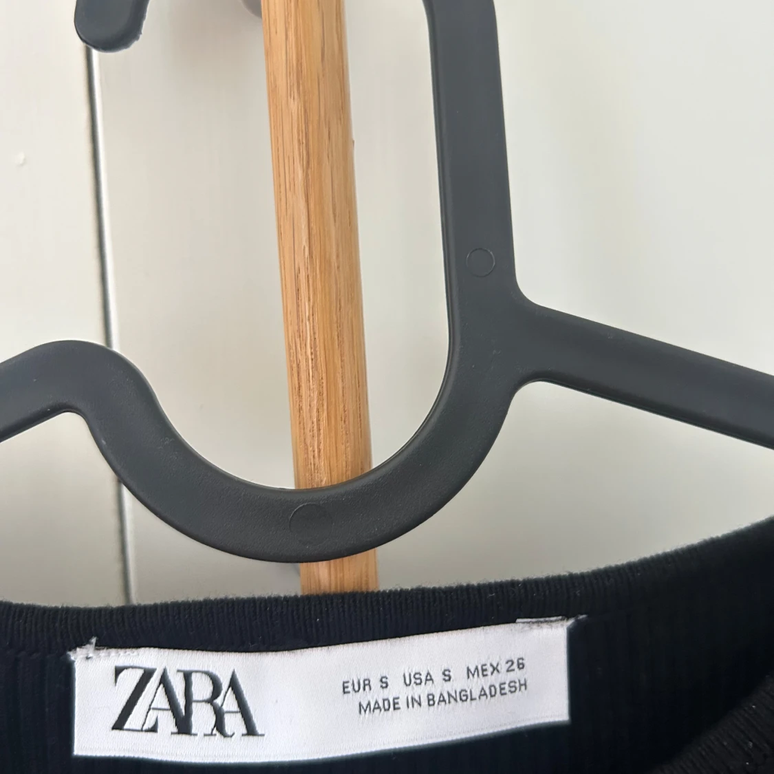 Svart ribbad tröja från Zara - 3