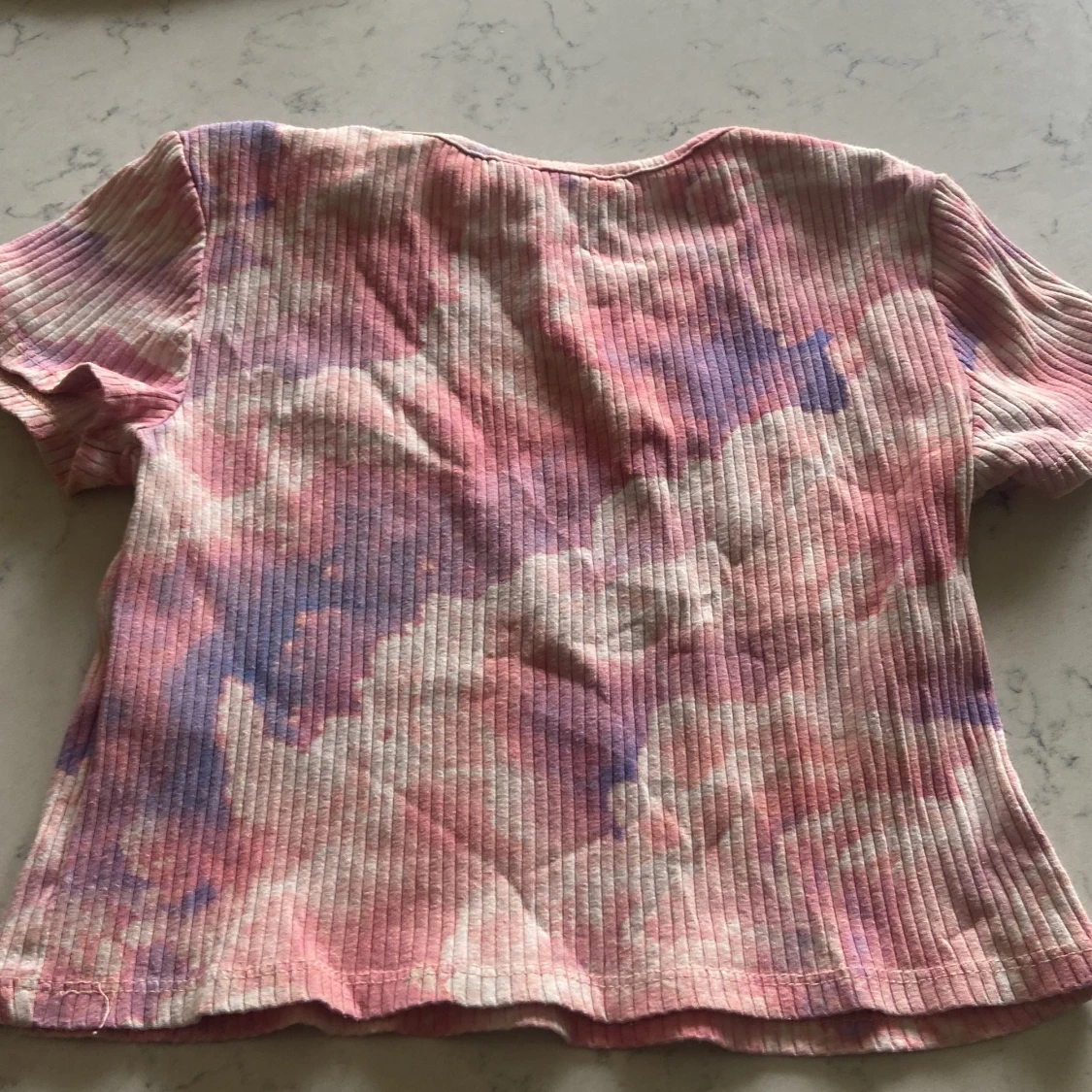 Ribbad Dua Lipa topp från H&M - 1