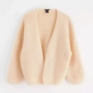 Beige stickad kofta Lindex  - Storlek M