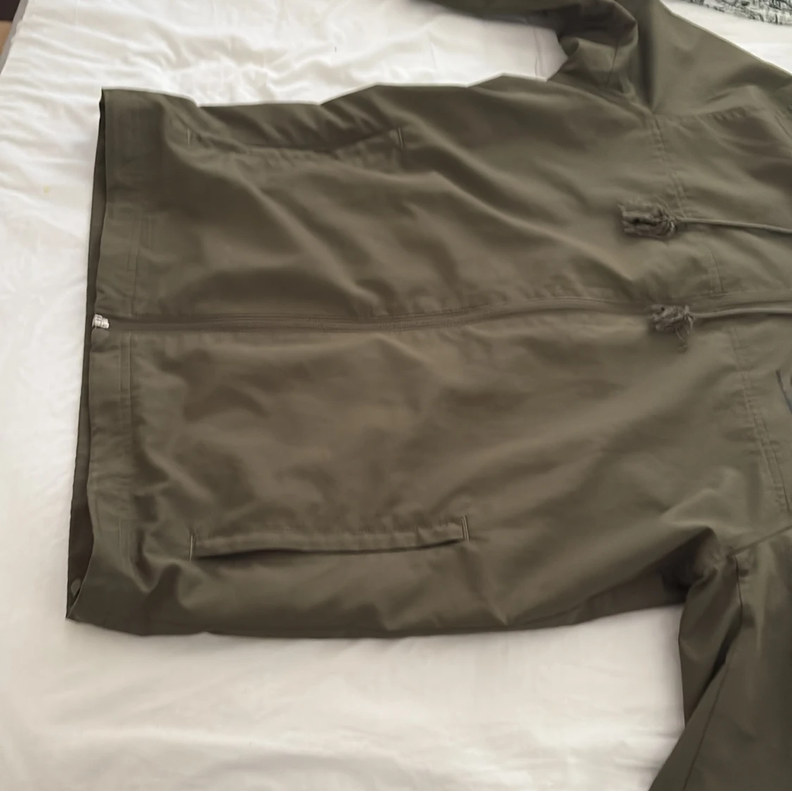 Olivgrön vindjacka från Under Armour - 4