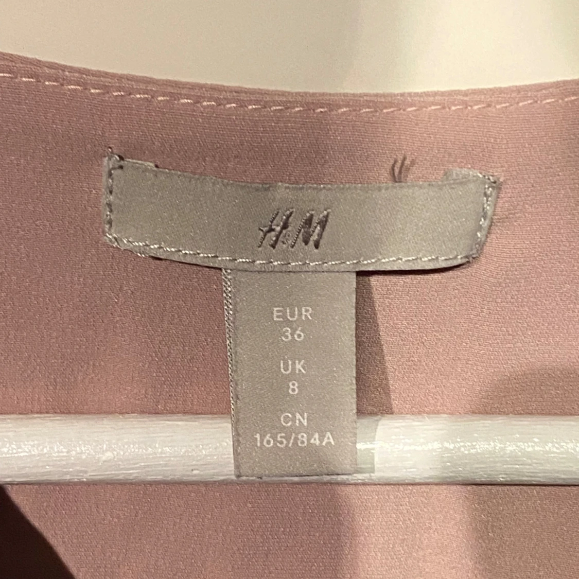 Ljusrosa kortklänning från H&M - 2