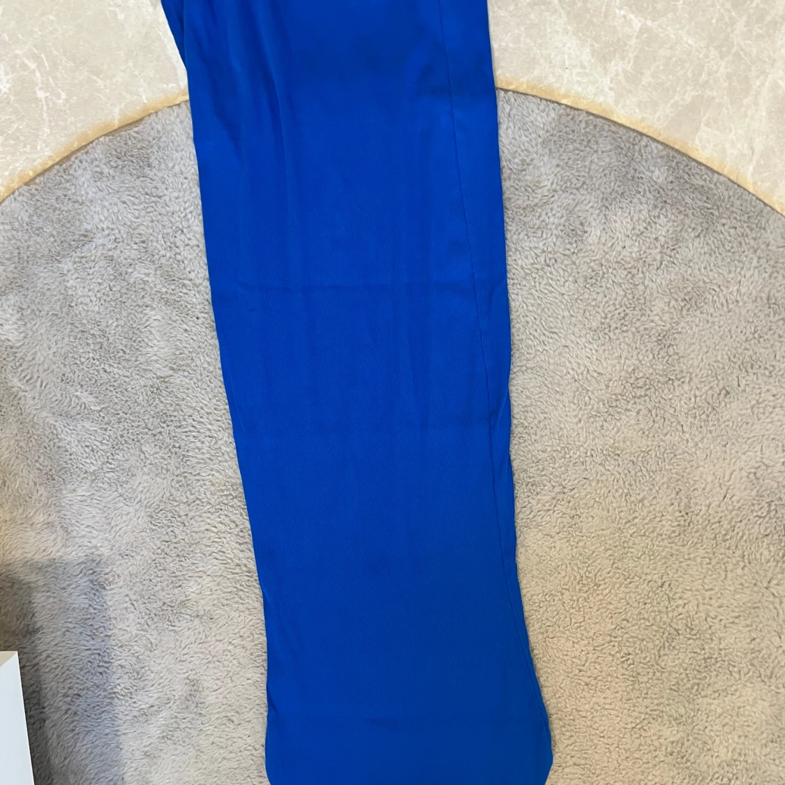 Blå långklänning från MISU