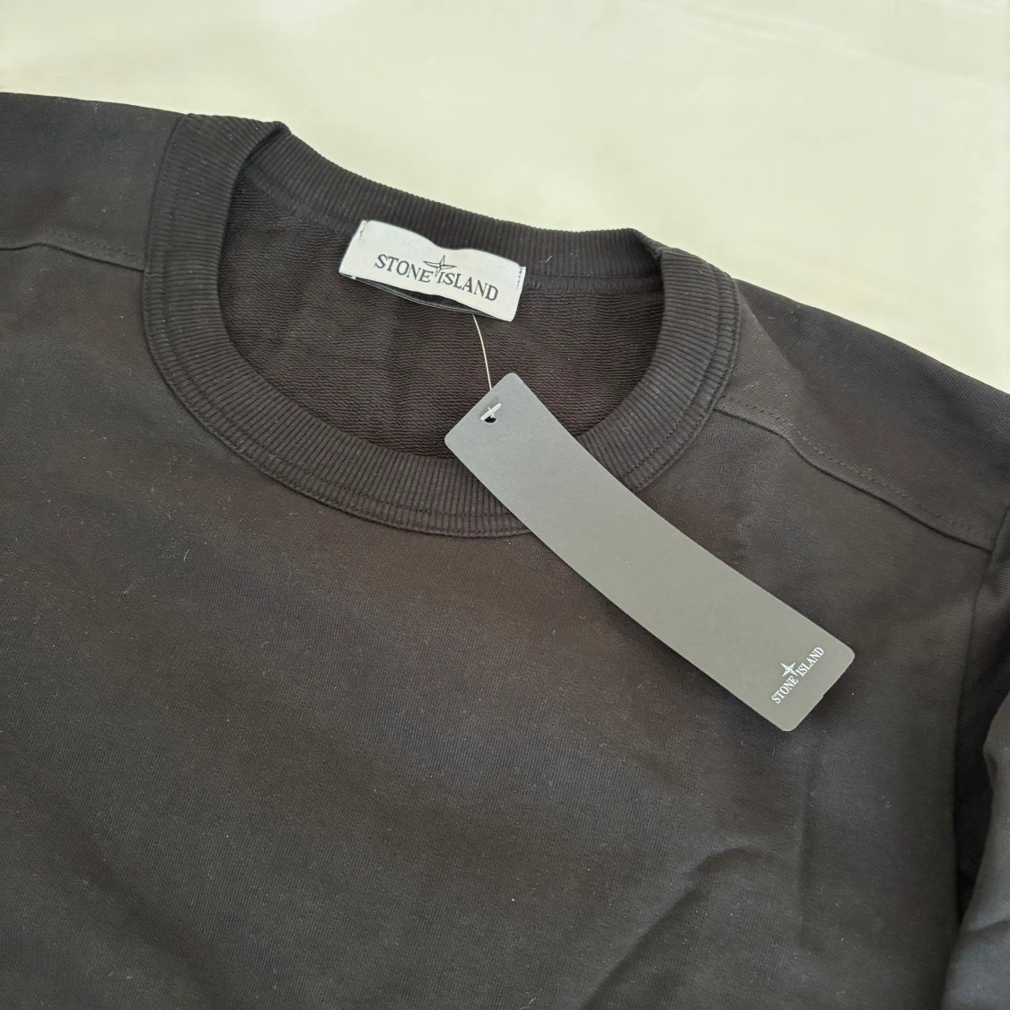 Svart sweatshirt från Stone Island - 2