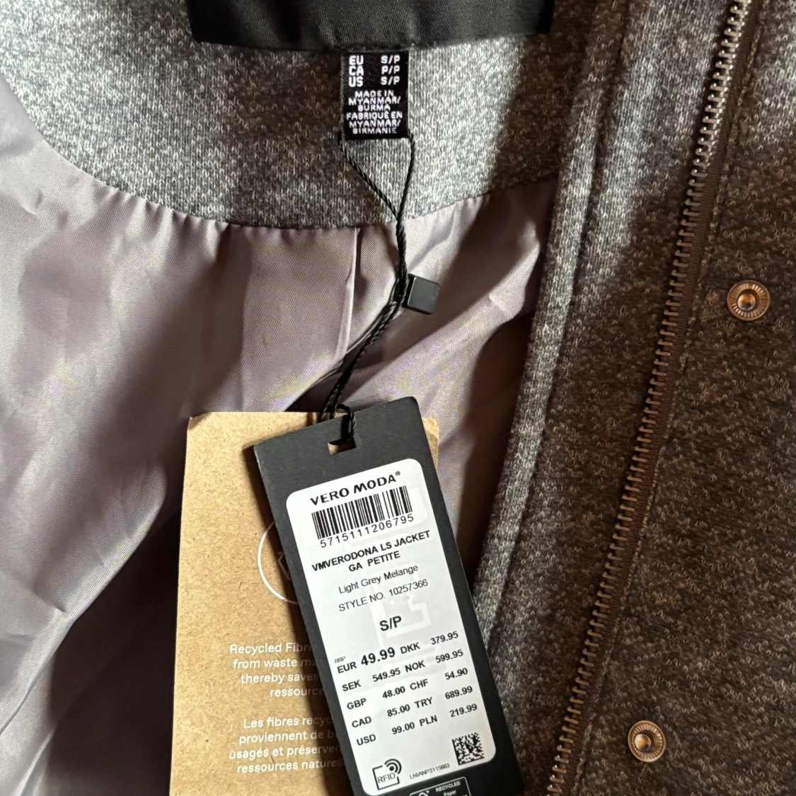 Grå kappa  från Vero Moda - 2