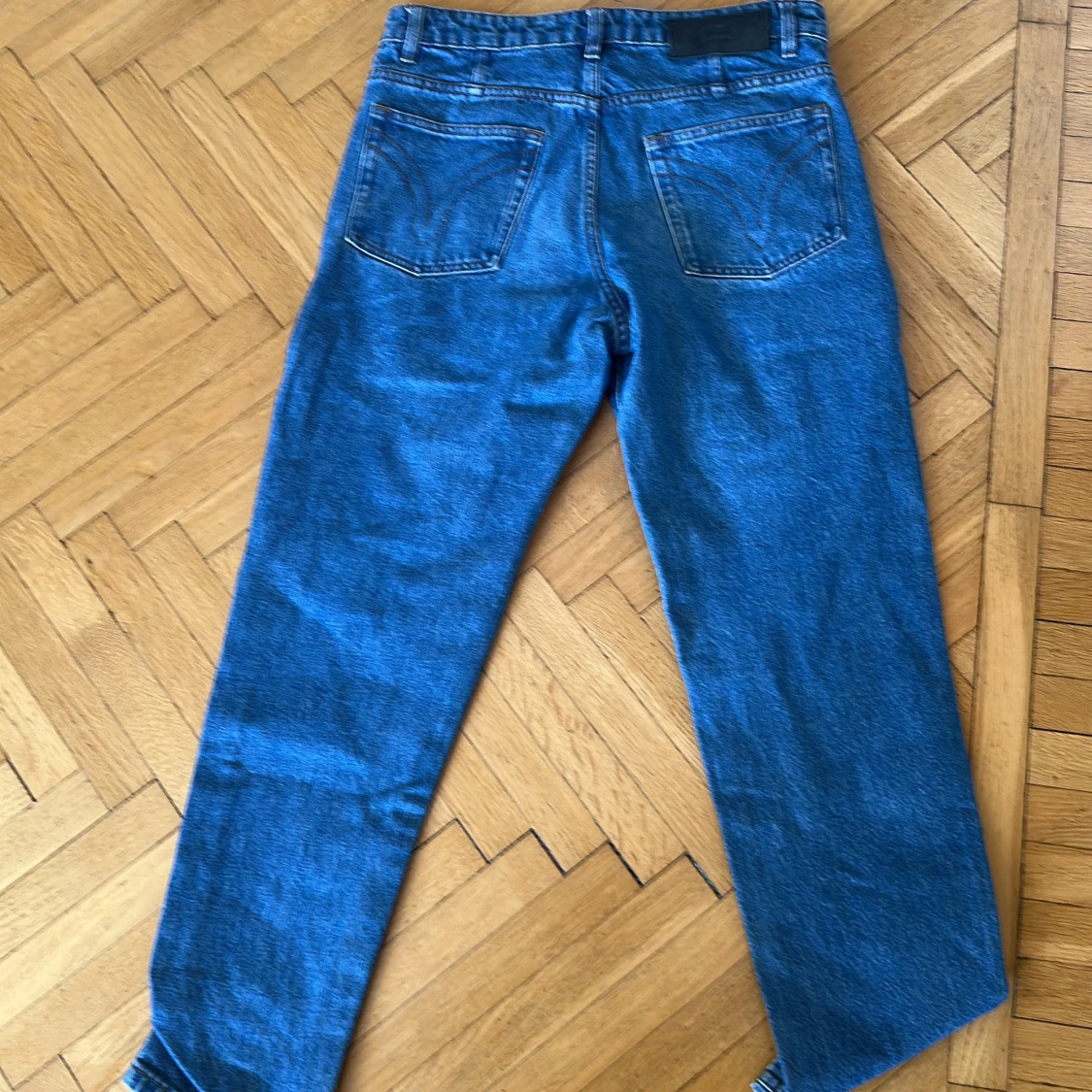 Blå tapered jeans från Ami - 3