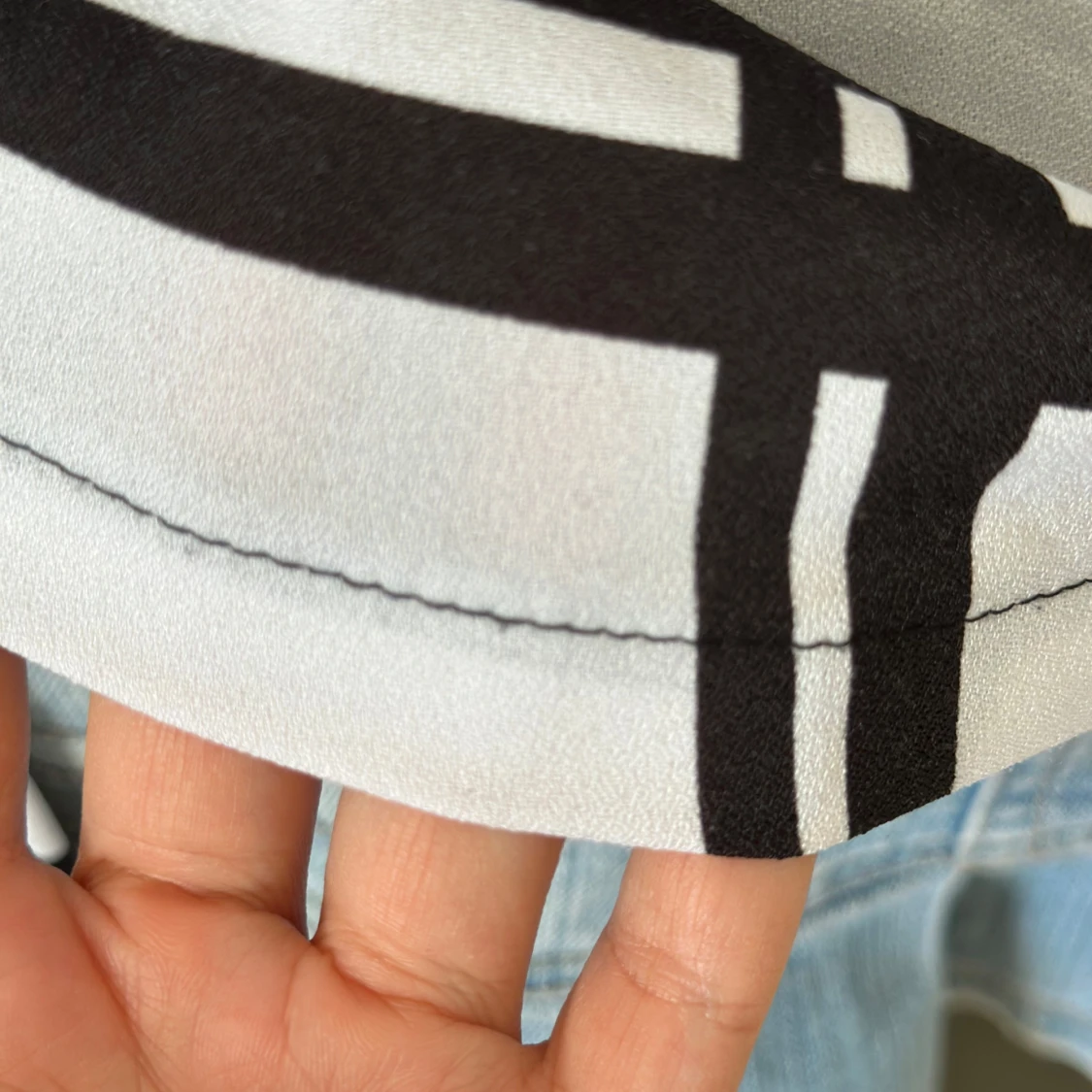 Vit och svart rutig långärmad topp från Sisters Point - 3