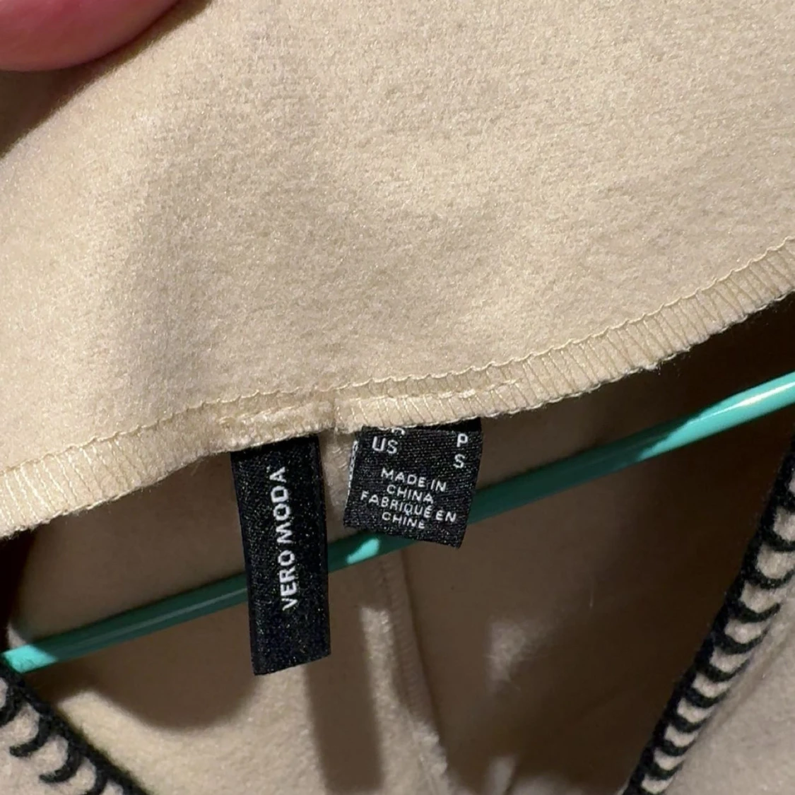 Beige omlottjacka från Vero Moda - 1