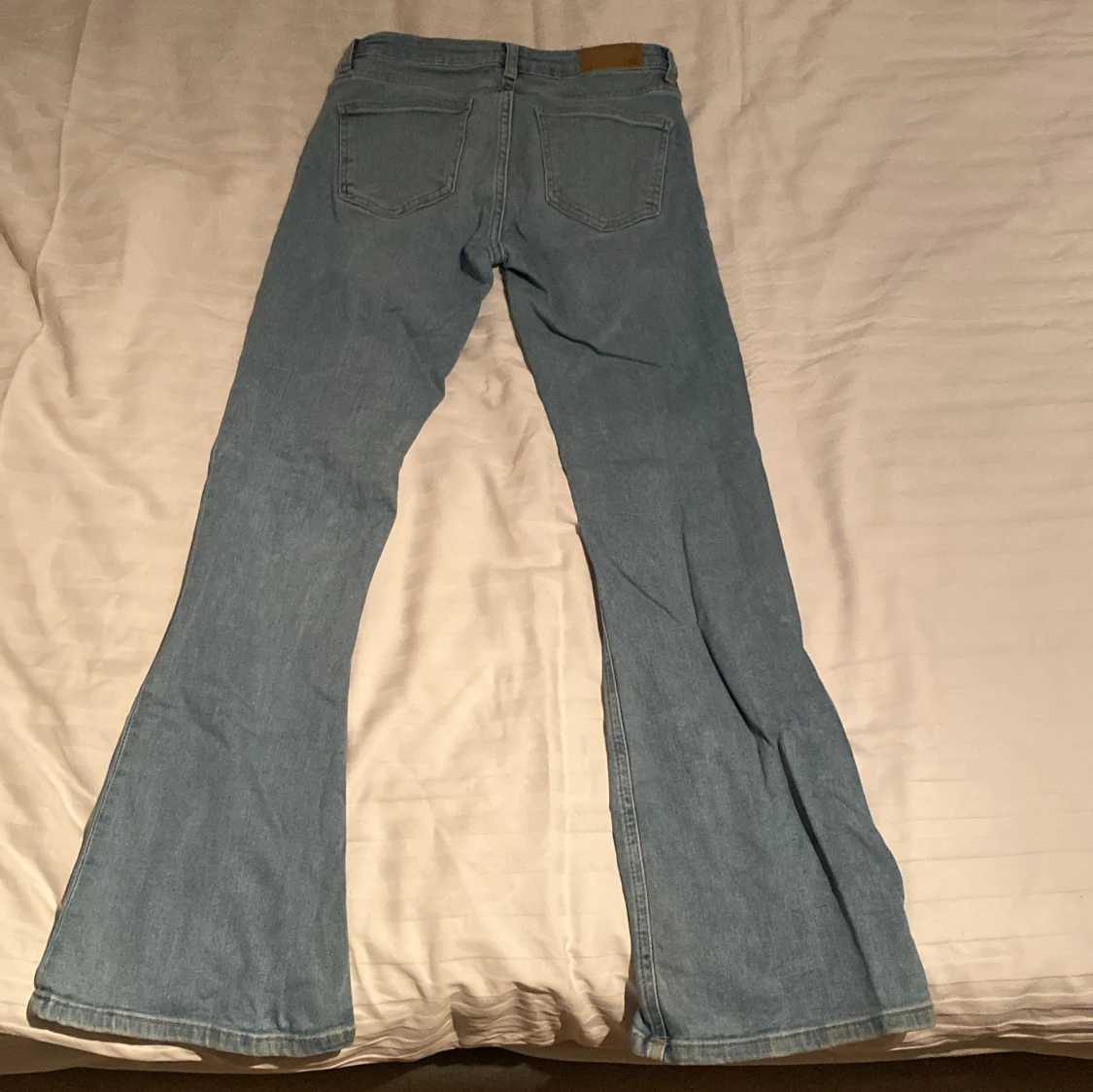 Ljusblå bootcut jeans från 157 - 1