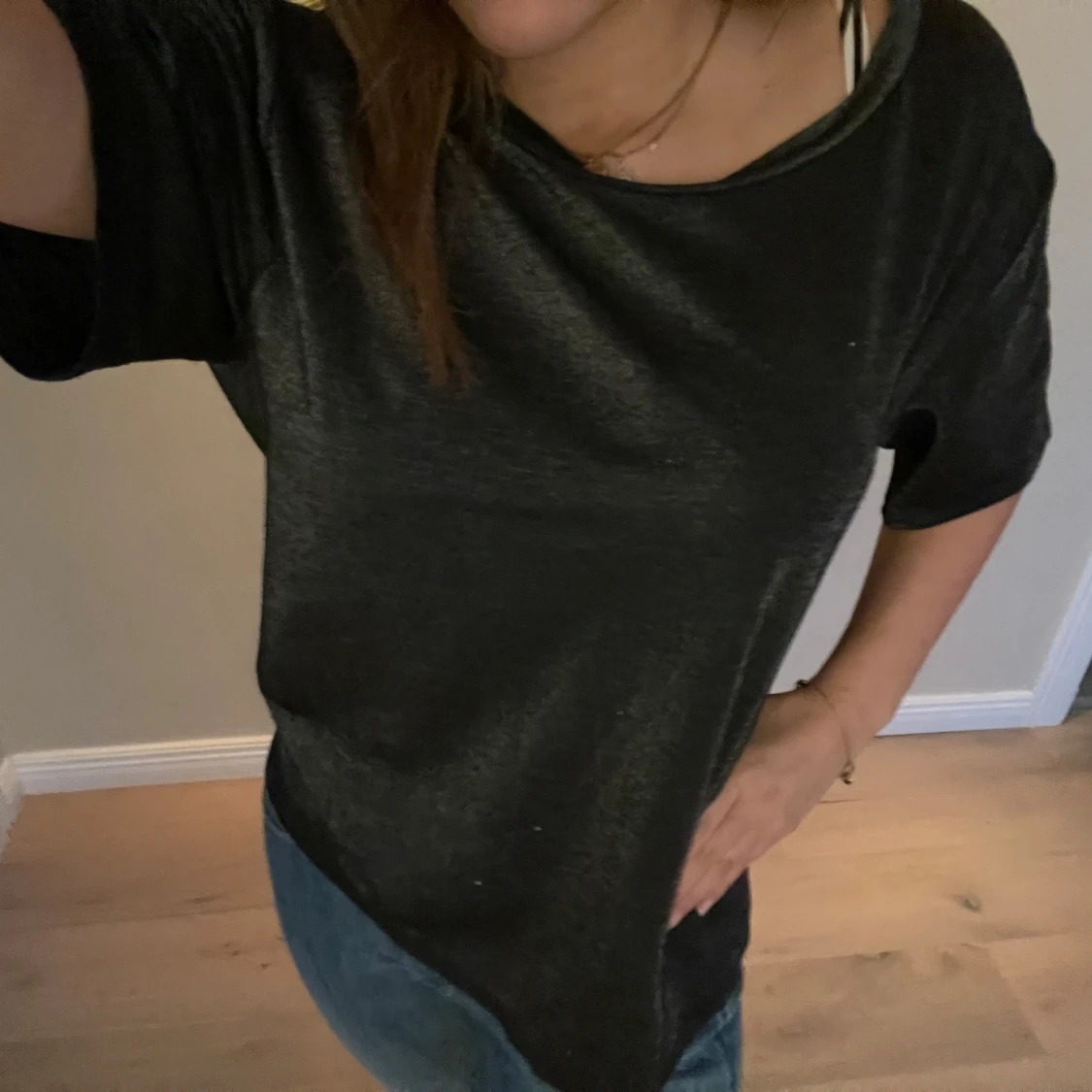 Svart glittrig topp från Lindex - 1