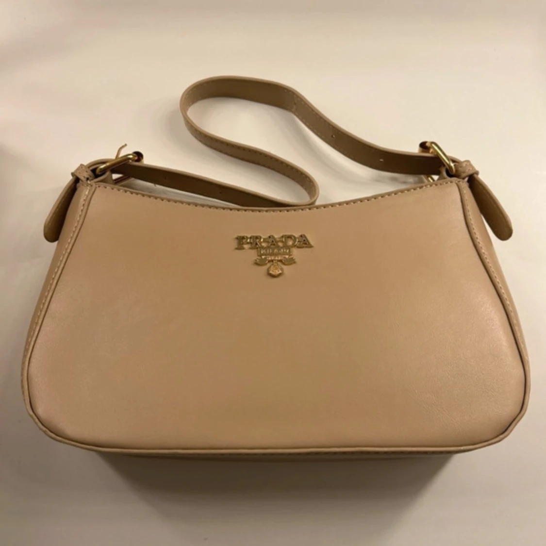 Beige handväska - 1