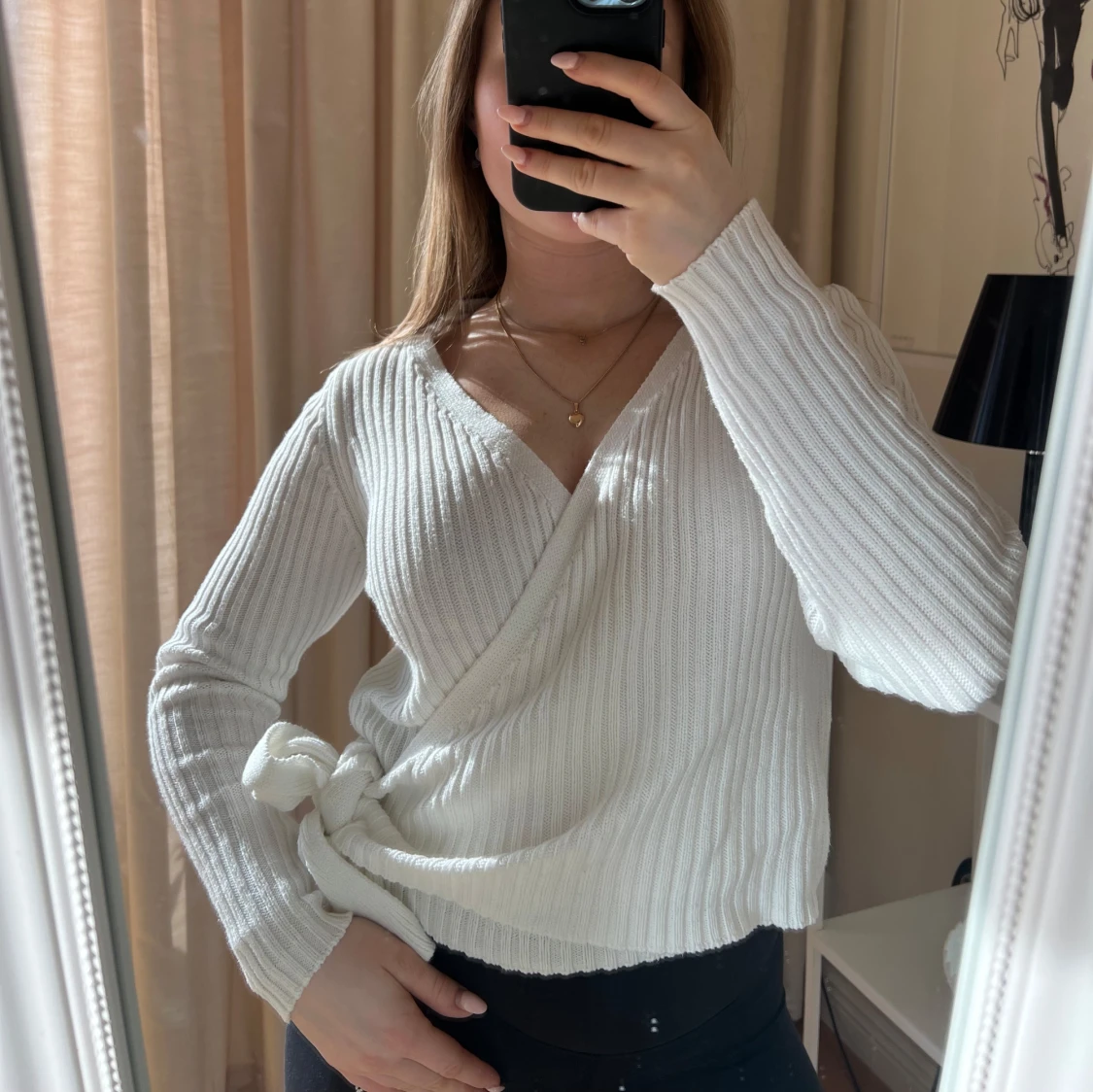 Vit ribbad omlottopp från NA-KD - 2